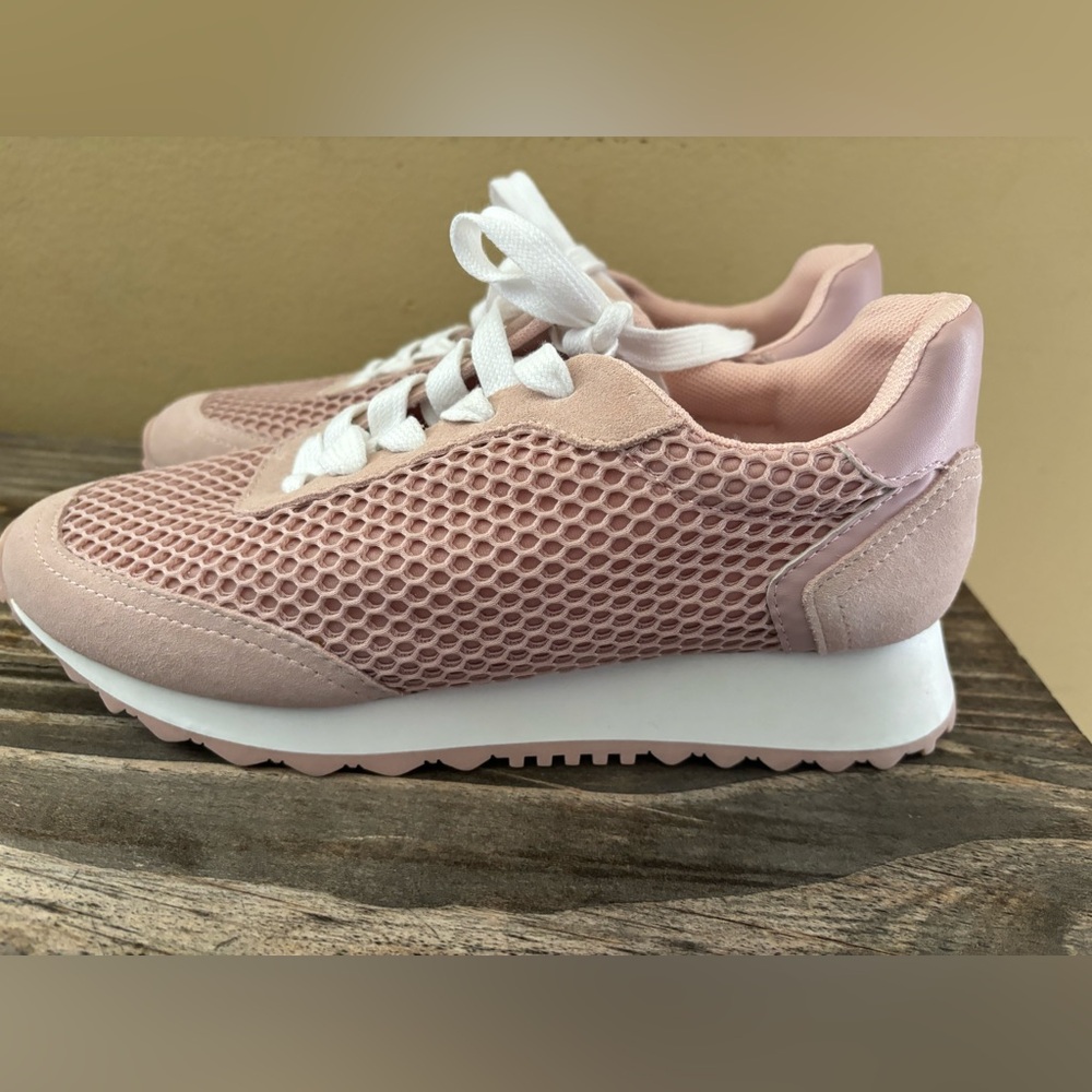 Steve Madden Pink Sneakers size 7